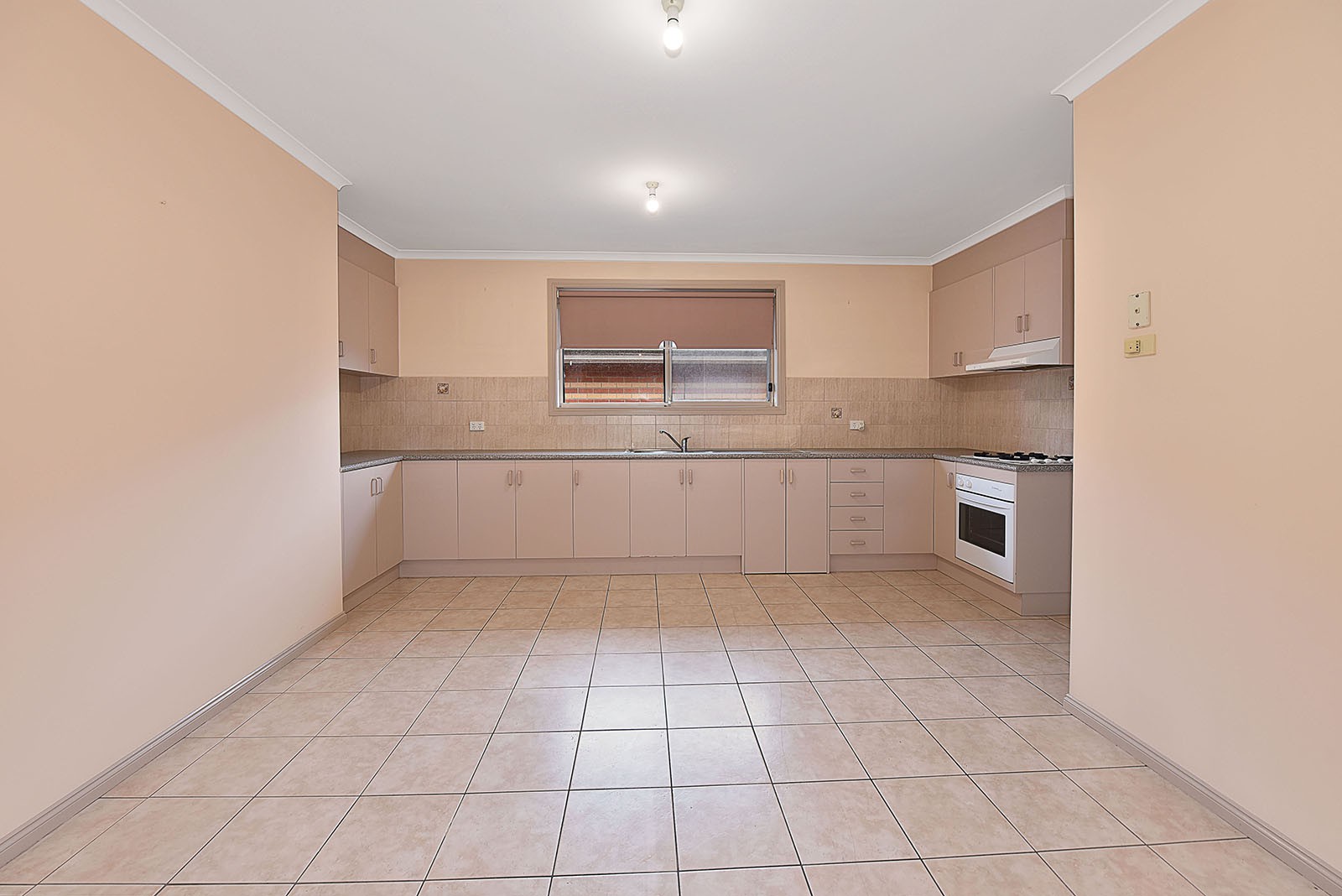 2/1 Sanders Ave, Sunshine West, VIC 3020, Sunshine West - Thumbnail 3