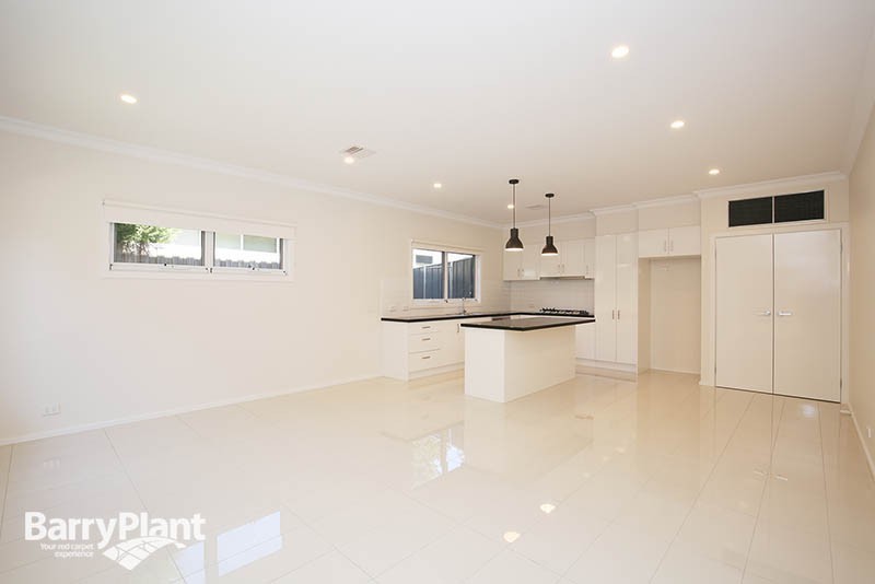 2/1 Simla Street, Mitcham, VIC 3132, Mitcham - Thumbnail 2