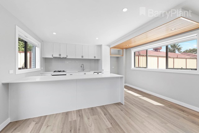 2/1 Sirius Court, Keilor Downs, VIC 3038, Keilor Downs - Thumbnail 2