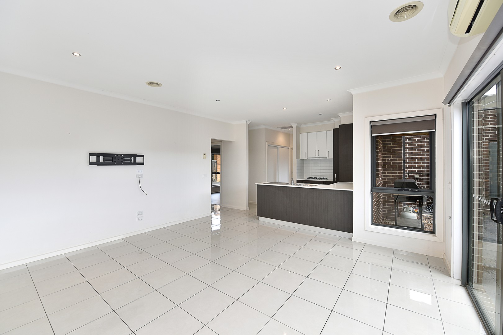 2/1 Titus Court, Reservoir, VIC 3073, Reservoir - Thumbnail 7