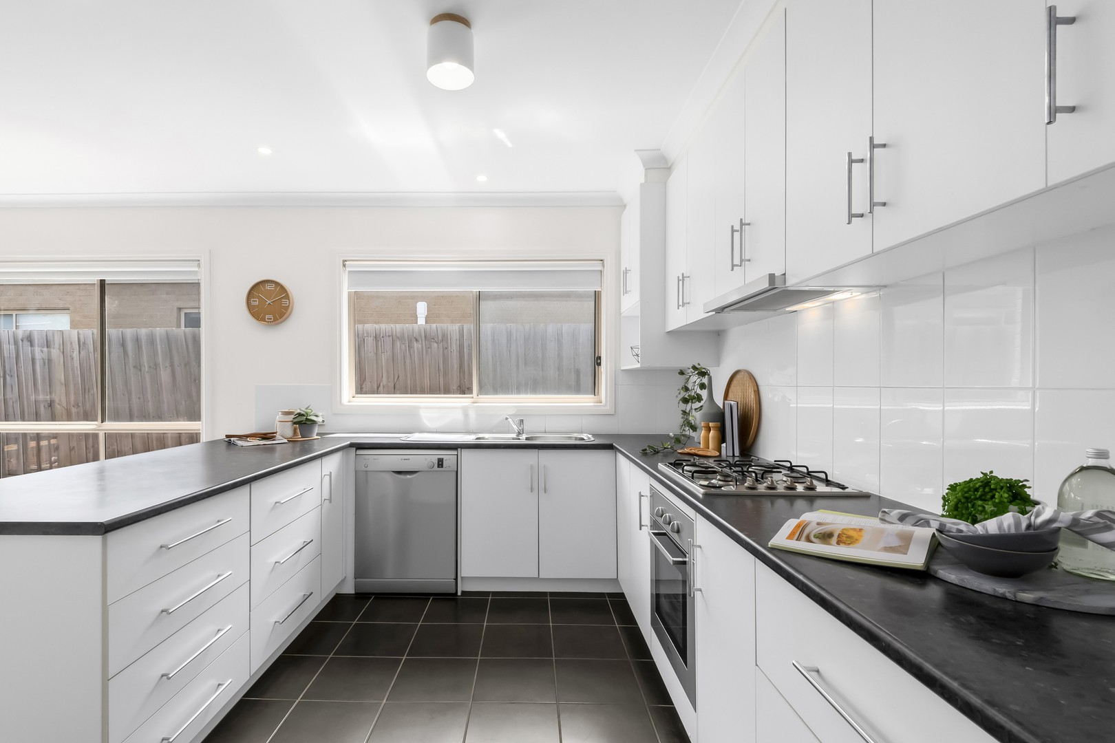 2/10-12 Kinnon Avenue, Belmont, VIC 3216, Belmont - Thumbnail 3