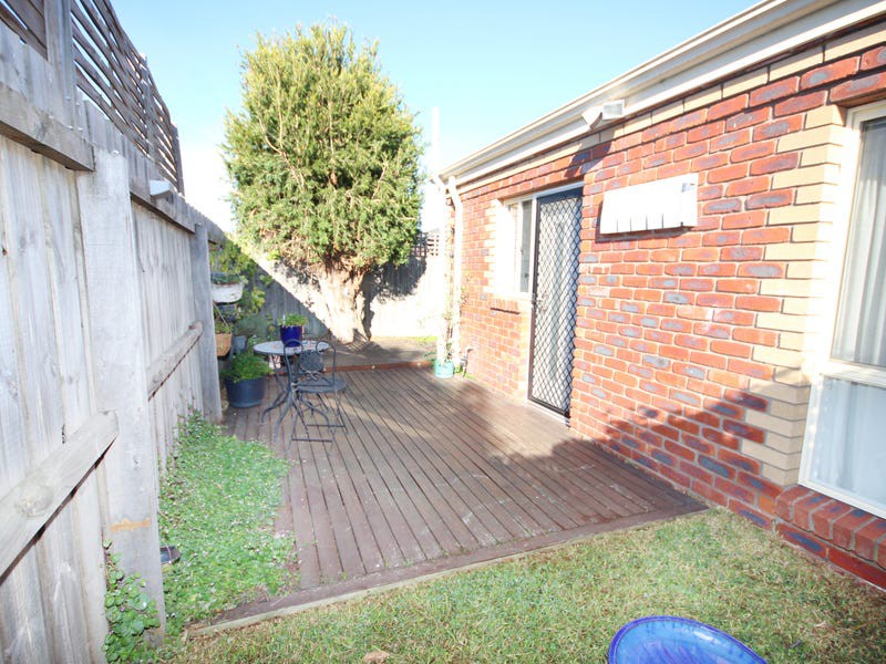 2/10 Carrington Street, Thomson, VIC 3219, Thomson - Thumbnail 8
