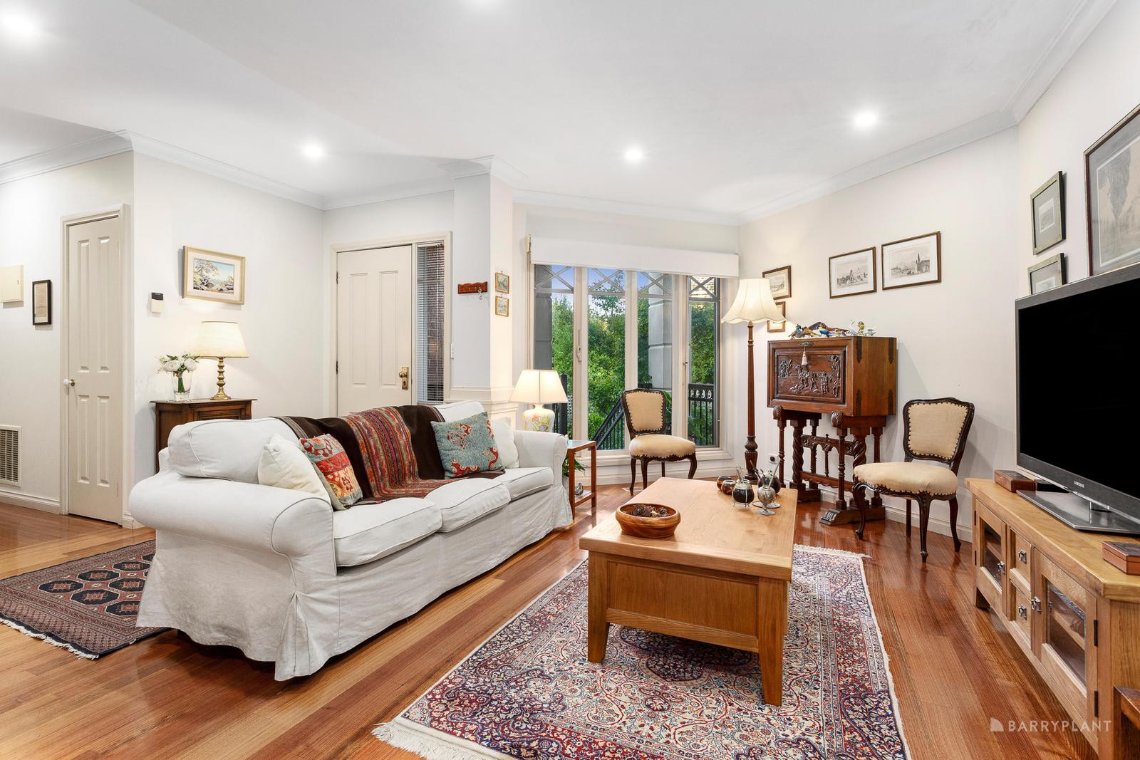 2/10 Curlew Court, Doncaster, VIC 3108 - Thumbnail 2 - 17/04/2025