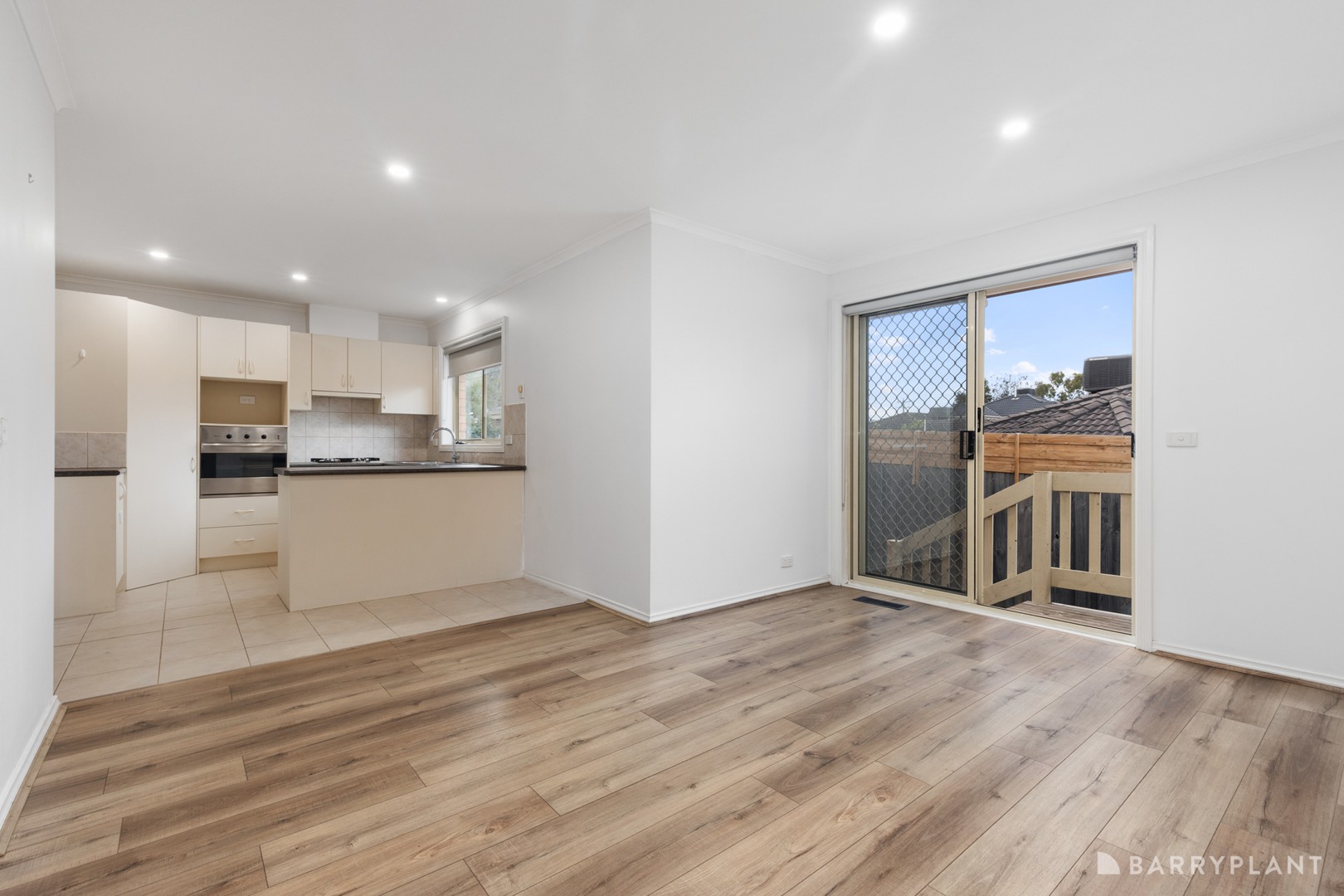 2/10 Daisy StreetHeathmont, vic 3135  - Leased, Heathmont - Thumbnail 4