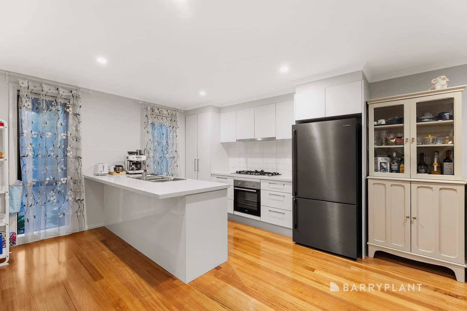 2/10 Essex Court, Bayswater, VIC 3153, Bayswater - Thumbnail 3