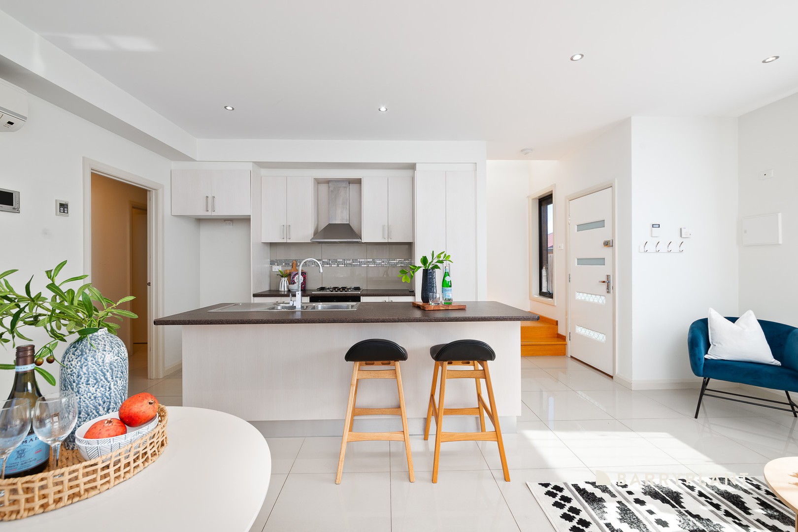2/10 Field Street, Craigieburn, VIC 3064, Craigieburn - Thumbnail 4