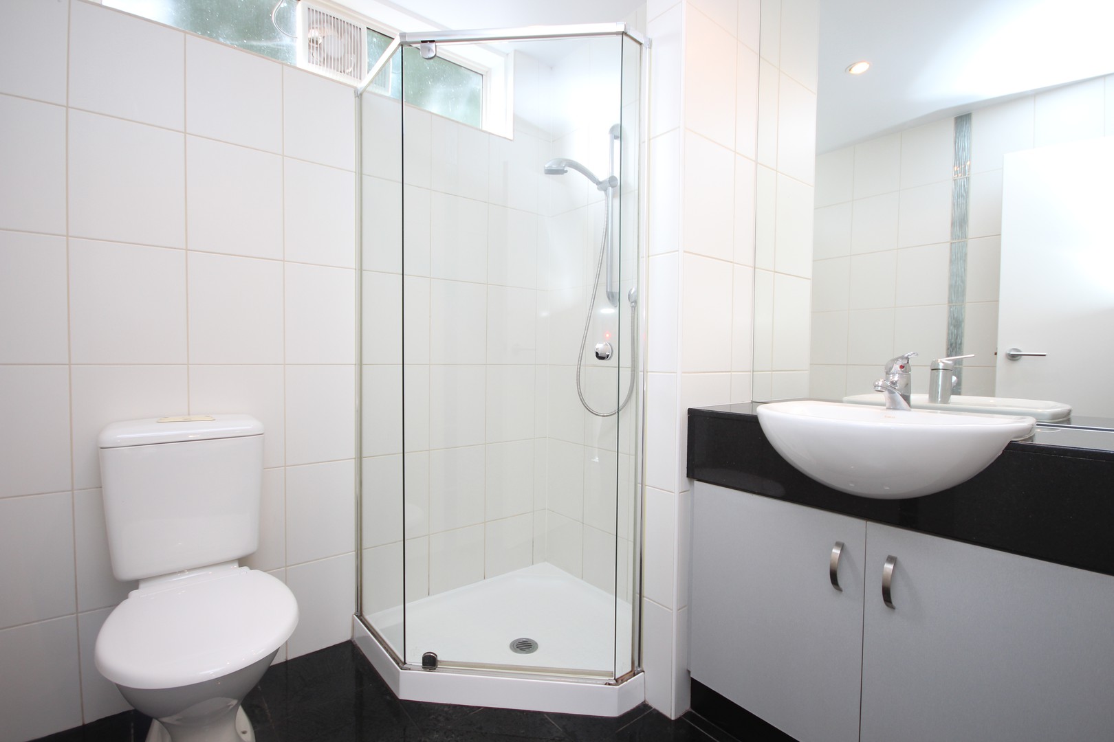 2/10 Fitzroy  Street, Geelong, VIC 3220, Geelong - Thumbnail 5