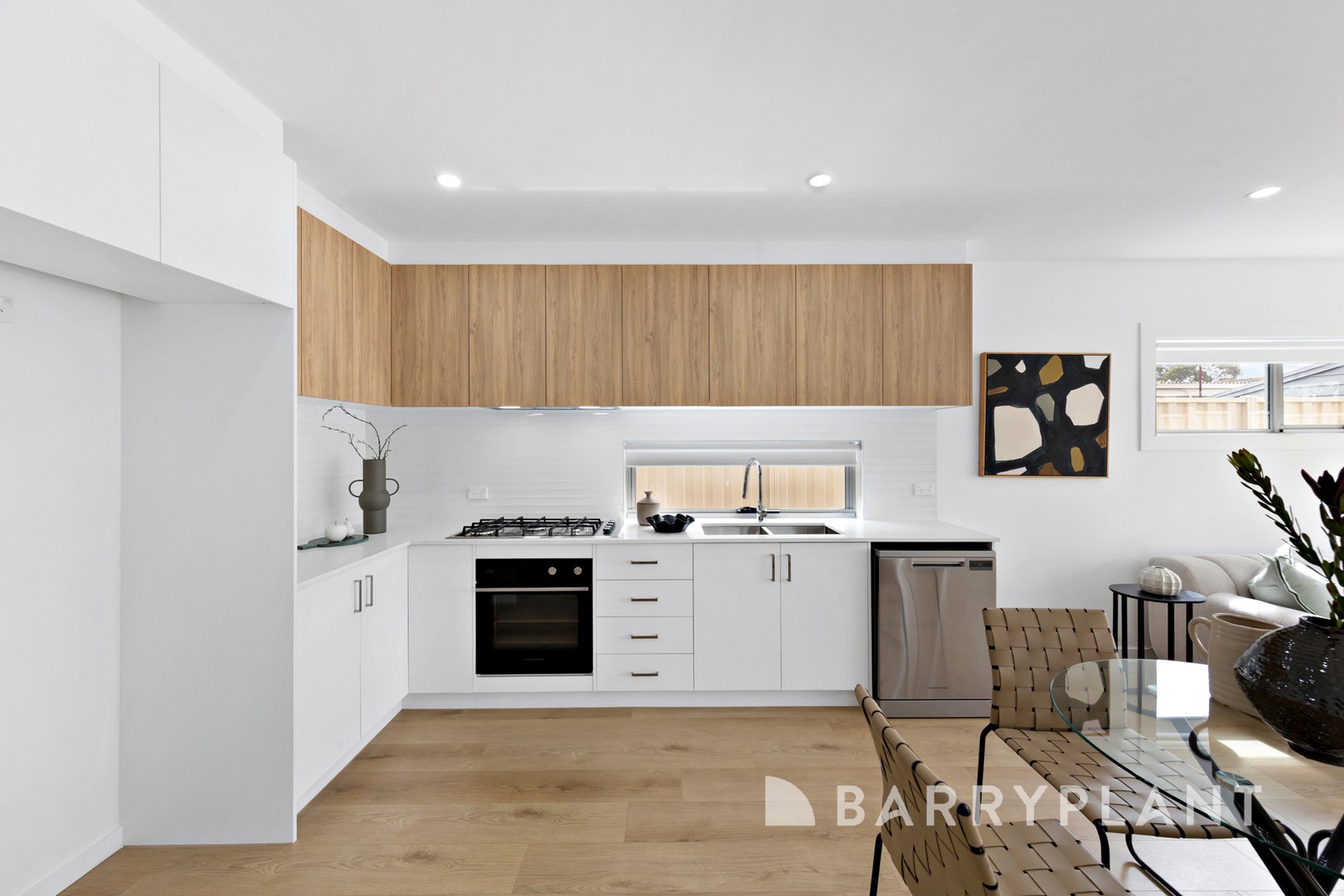 2/10 George Street, St Albans, VIC 3021, St Albans - Thumbnail 4