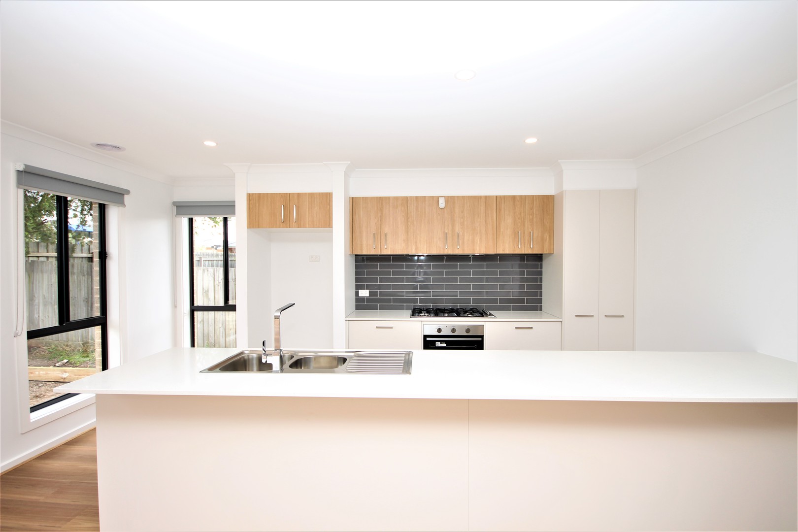 2/10 Hinchcliff Crescent, Newcomb, VIC 3219, Newcomb - Thumbnail 4