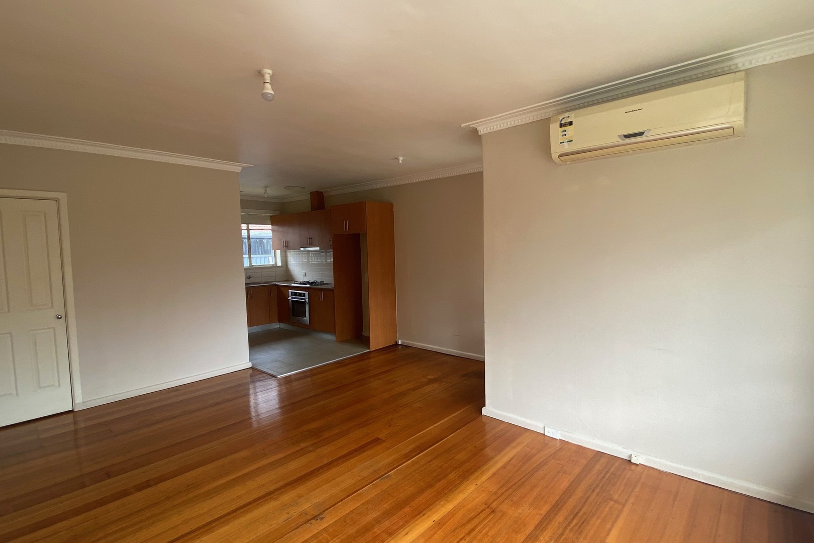 2/10 Johnson Street, Reservoir, VIC 3073, Reservoir - Thumbnail 2