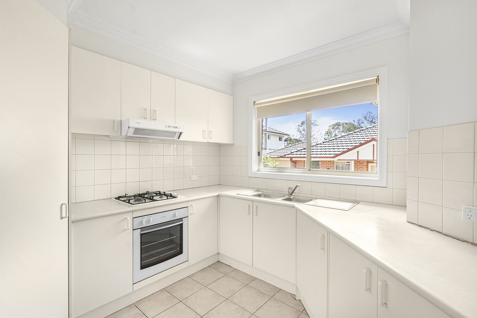 2/10 Laird Street, Croydon, VIC 3136, Croydon - Thumbnail 3