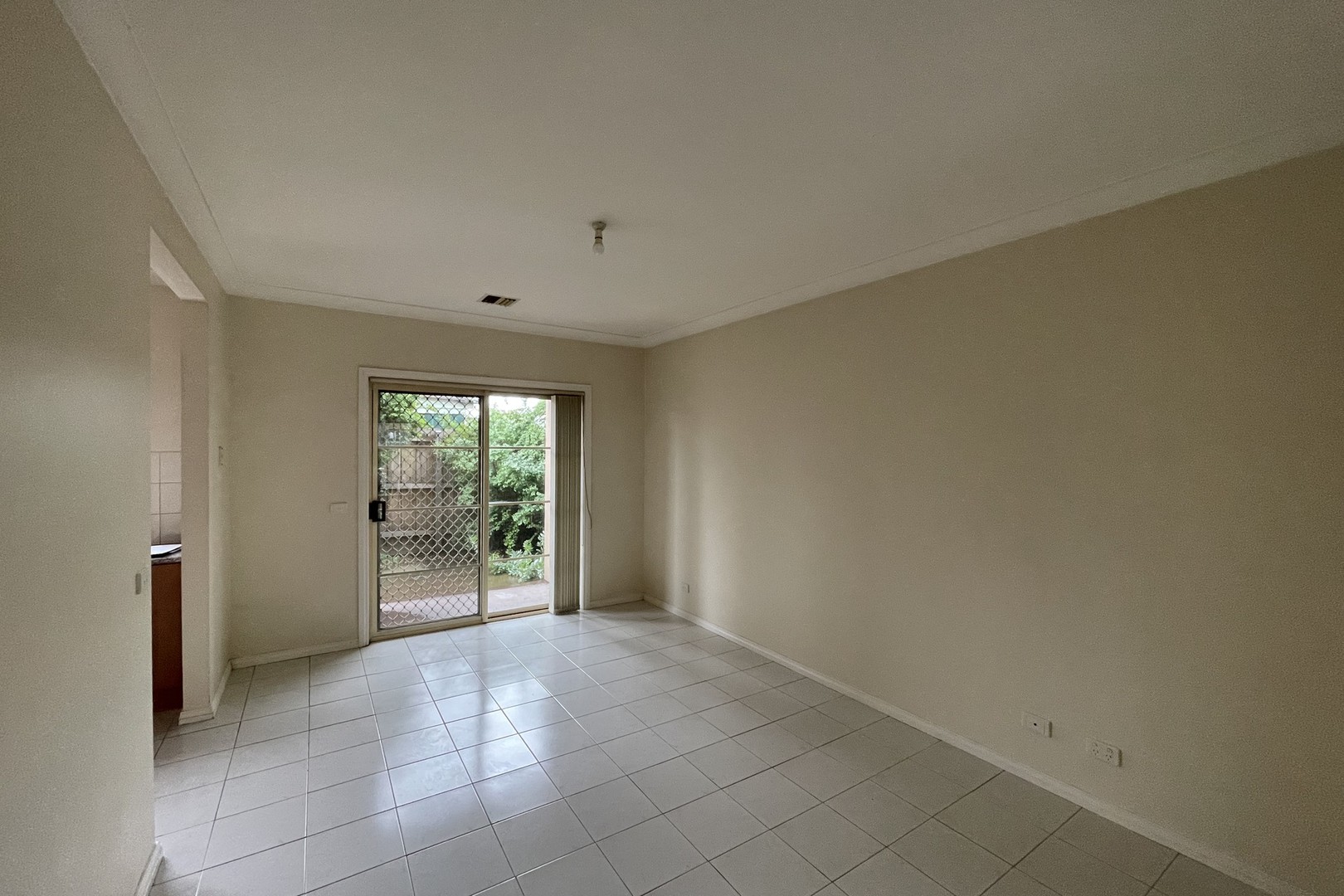 2/10 Macartney Street, Reservoir, VIC 3073, Reservoir - Thumbnail 4