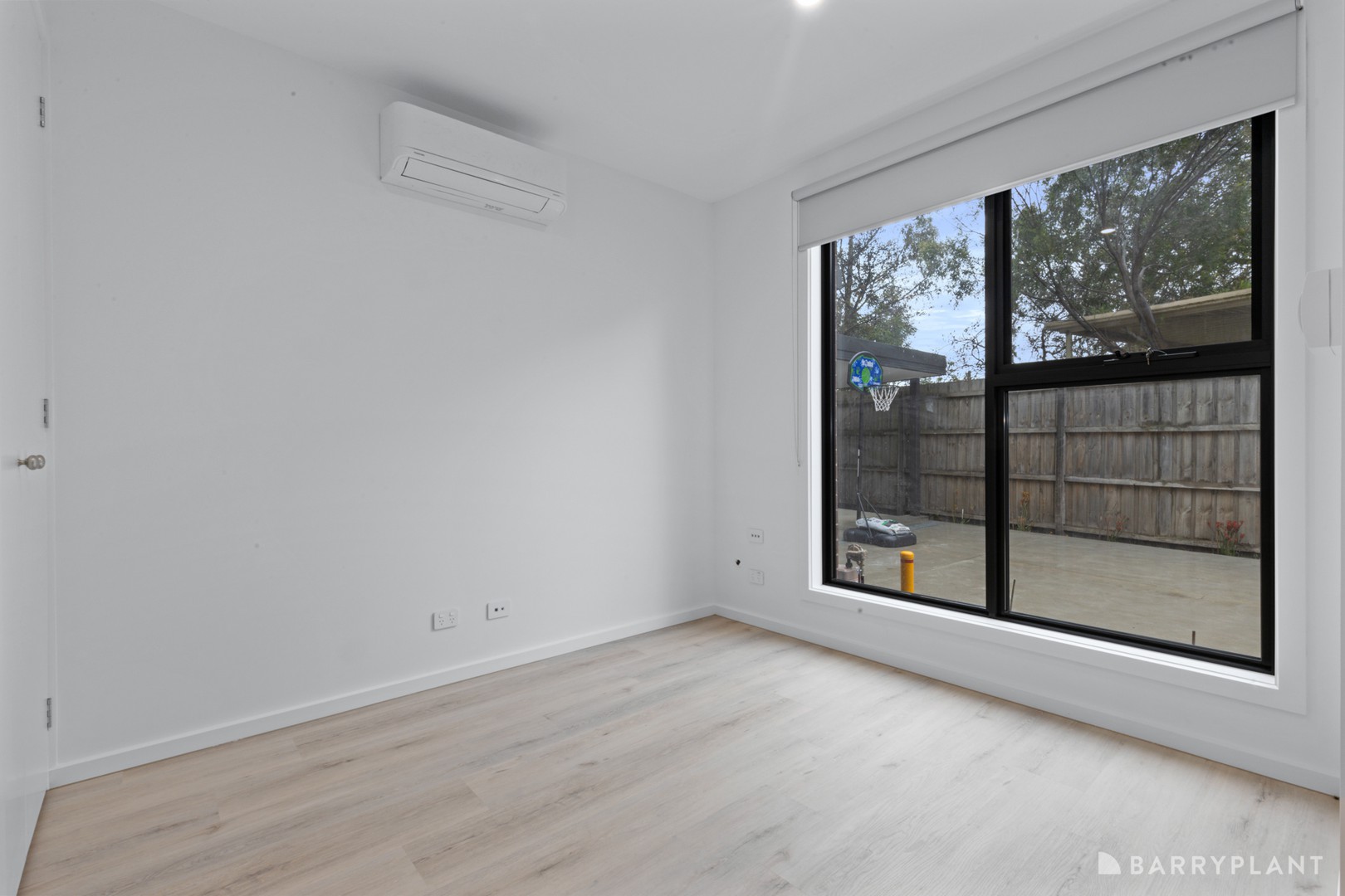 2/10 Ricky Court, Mooroolbark, VIC 3138, Mooroolbark - Thumbnail 4