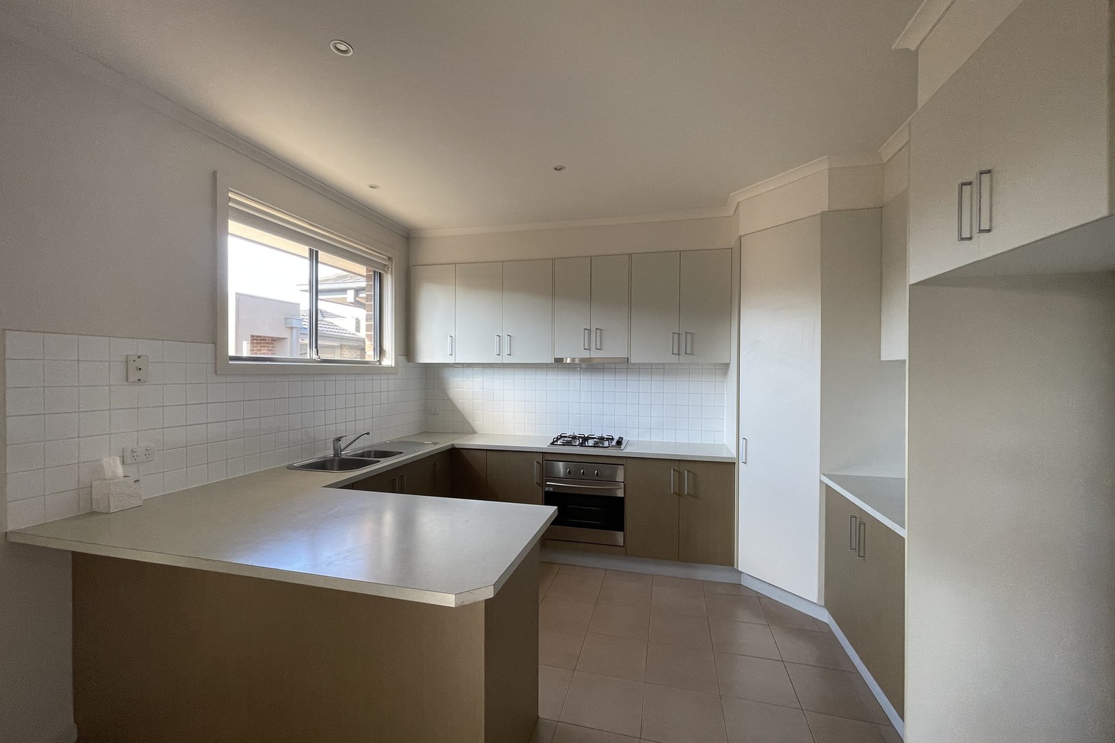 2/10 Smith Street, Reservoir, VIC 3073, Reservoir - Thumbnail 3