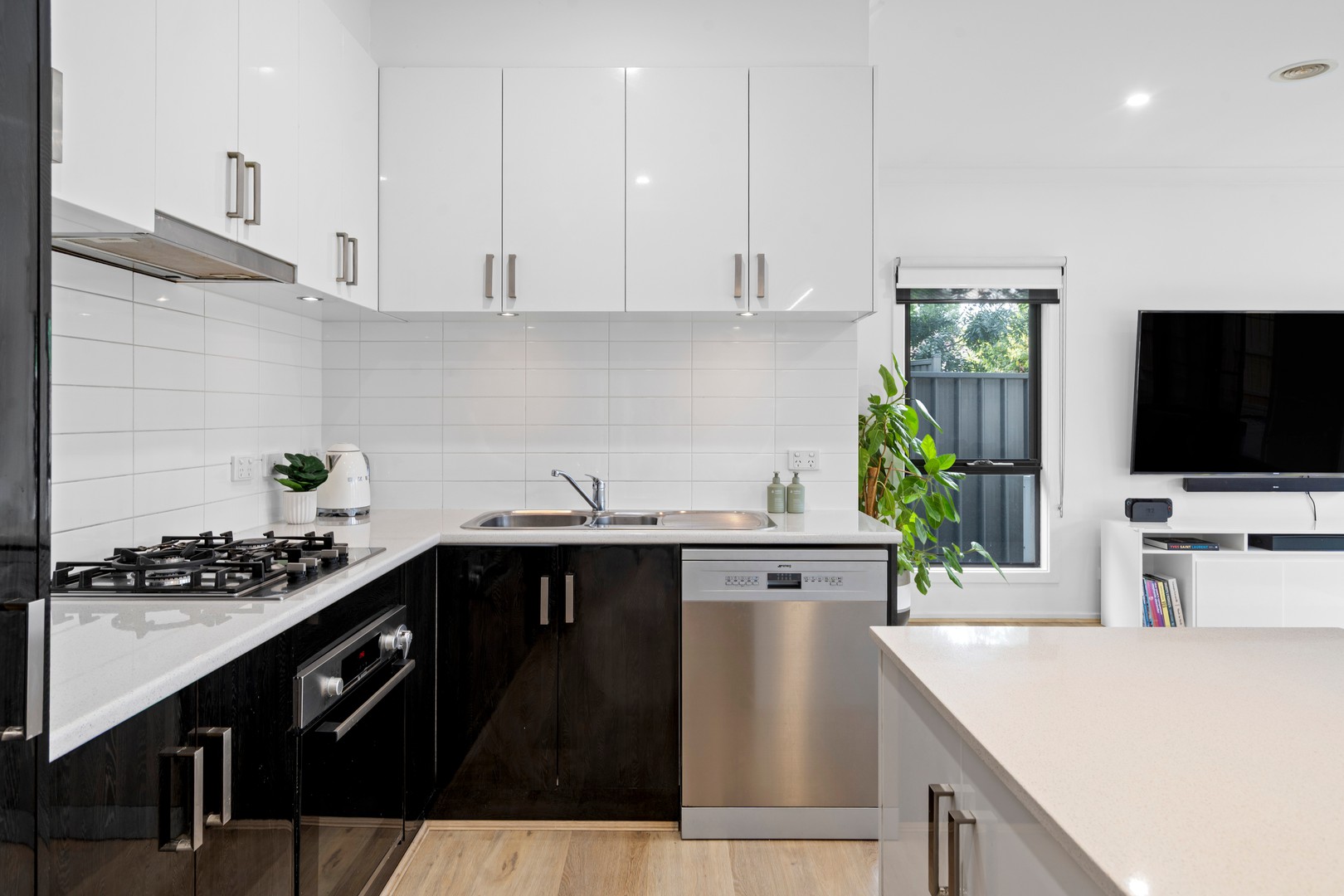2/10 William Street, Keilor Park, VIC 3042, Keilor Park - Thumbnail 3