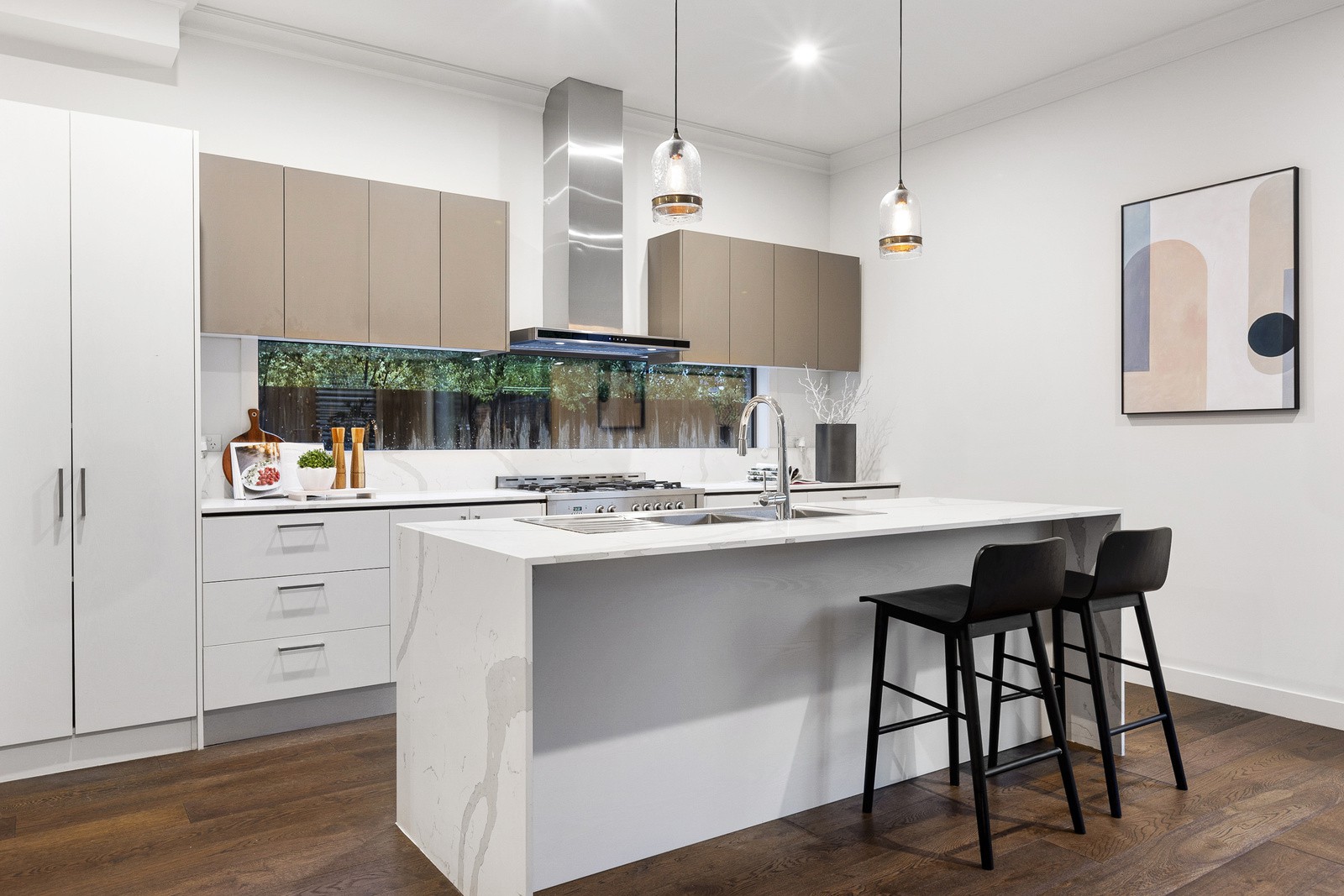 2/10 Yarrabee Court, Mount Waverley, VIC 3149, Mount Waverley - Thumbnail 3
