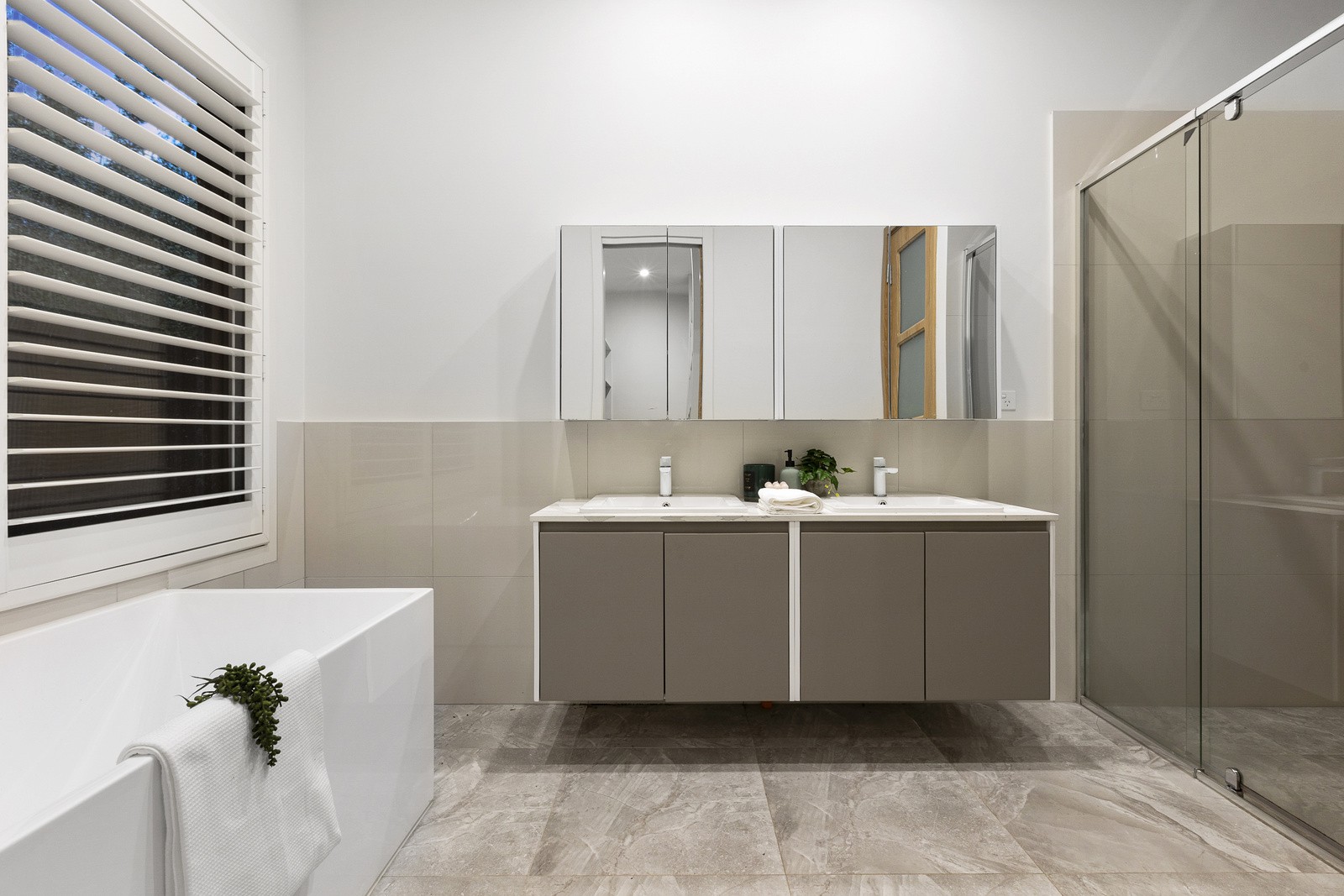2/10 Yarrabee Court, Mount Waverley, VIC 3149, Mount Waverley - Thumbnail 6
