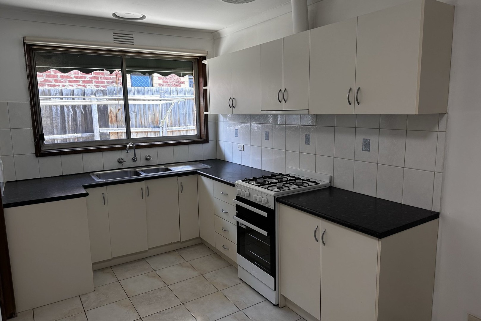 2/100 Fyffe Street, Thornbury, VIC 3071 - Thumbnail 1 - 29/01/2026