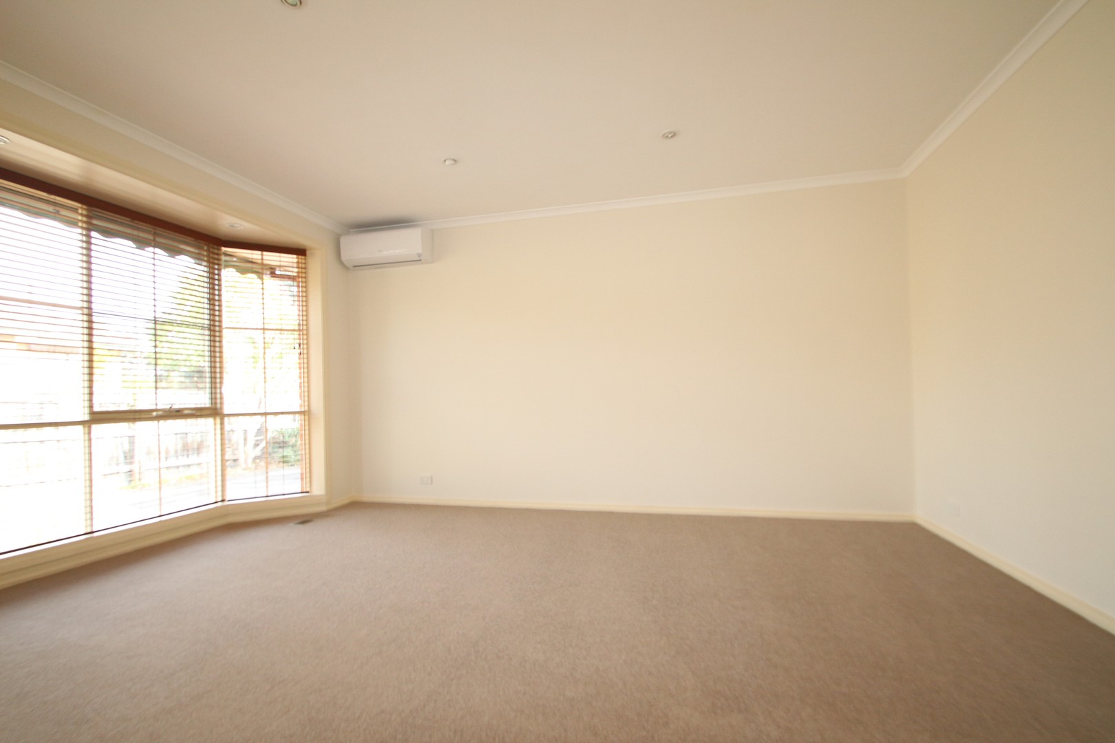2/100 Mt Dandenong Road, Ringwood East, VIC 3135, Ringwood East - Thumbnail 2