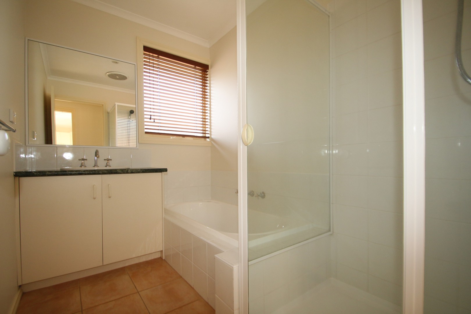2/100 Mt Dandenong Road, Ringwood East, VIC 3135, Ringwood East - Thumbnail 5