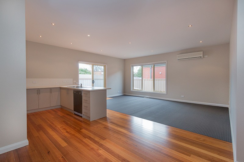 2/1018 Howitt Street, Wendouree, VIC 3355, Wendouree - Thumbnail 2