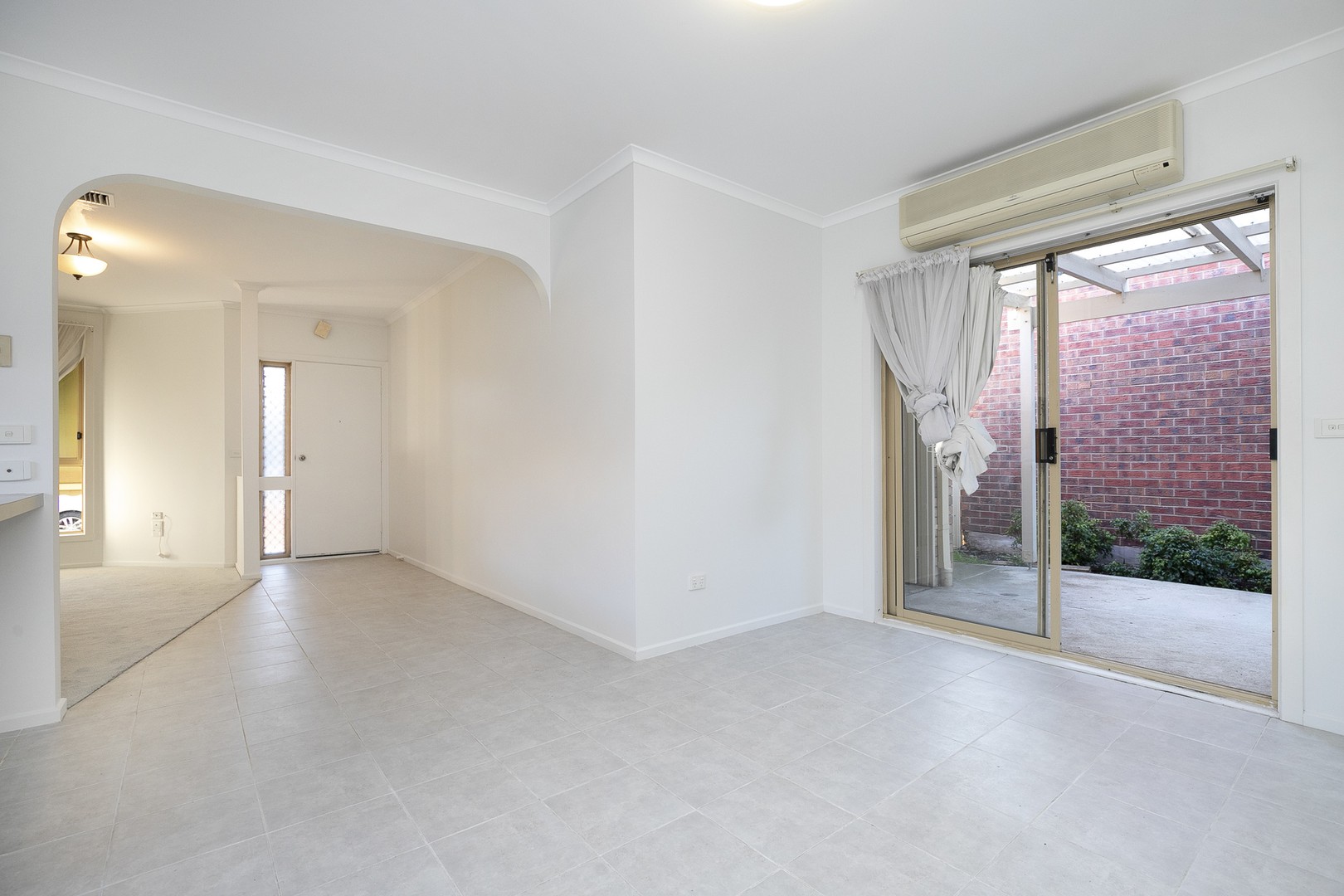 2/102 Willys Avenue, Keilor Downs, VIC 3038, Keilor Downs - Thumbnail 2