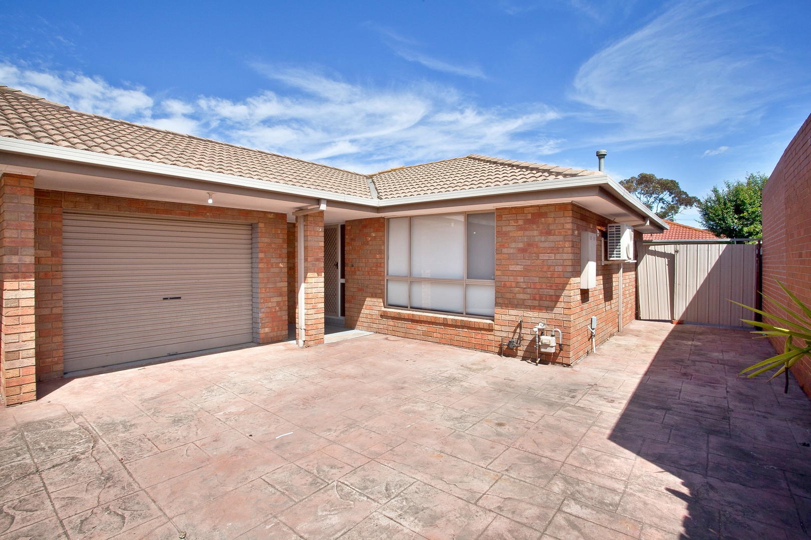 2/105 Taylors Road, St Albans, VIC 3021 - Thumbnail 1 - 29/10/2021