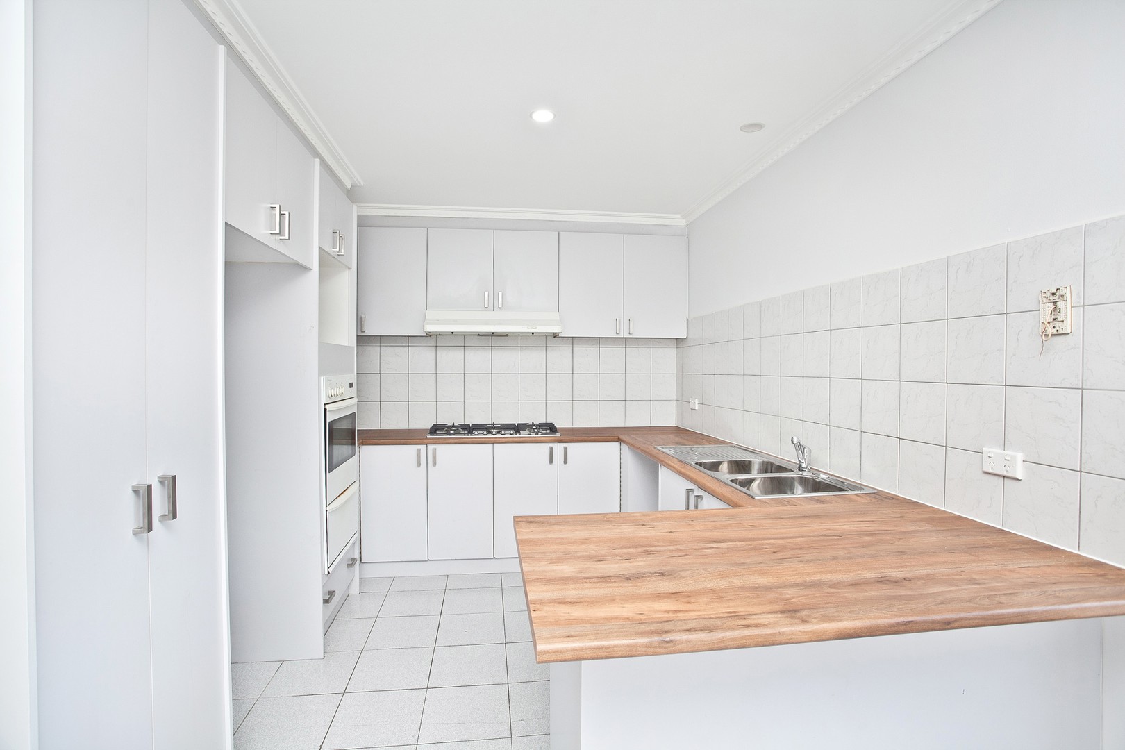2/105 Taylors Road, St Albans, VIC 3021 - Thumbnail 2 - 29/10/2021