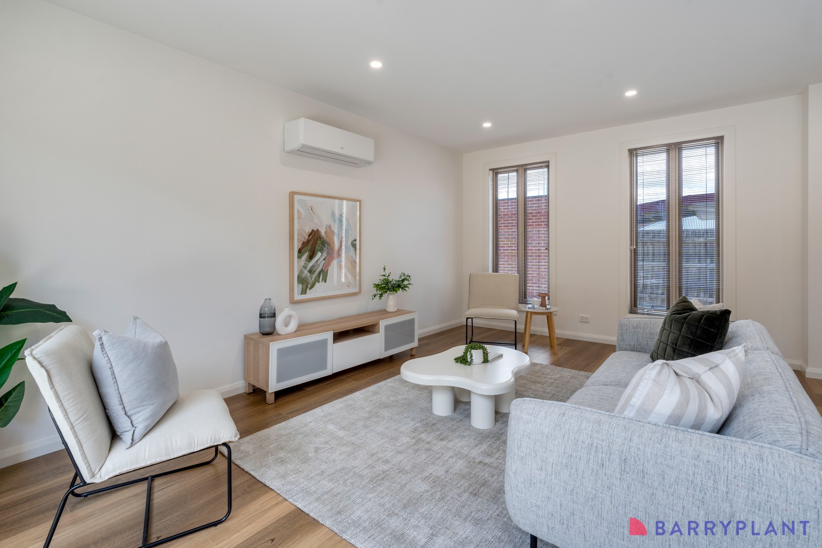 2/106 Barry Street, Reservoir, VIC 3073, Reservoir - Thumbnail 2
