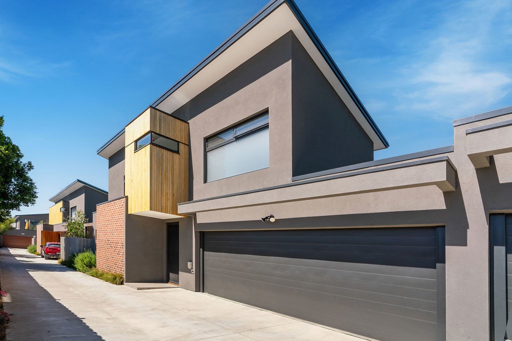 2/107 Salmon Street, Hastings, VIC 3915 - Thumbnail 2 - 11/03/2026