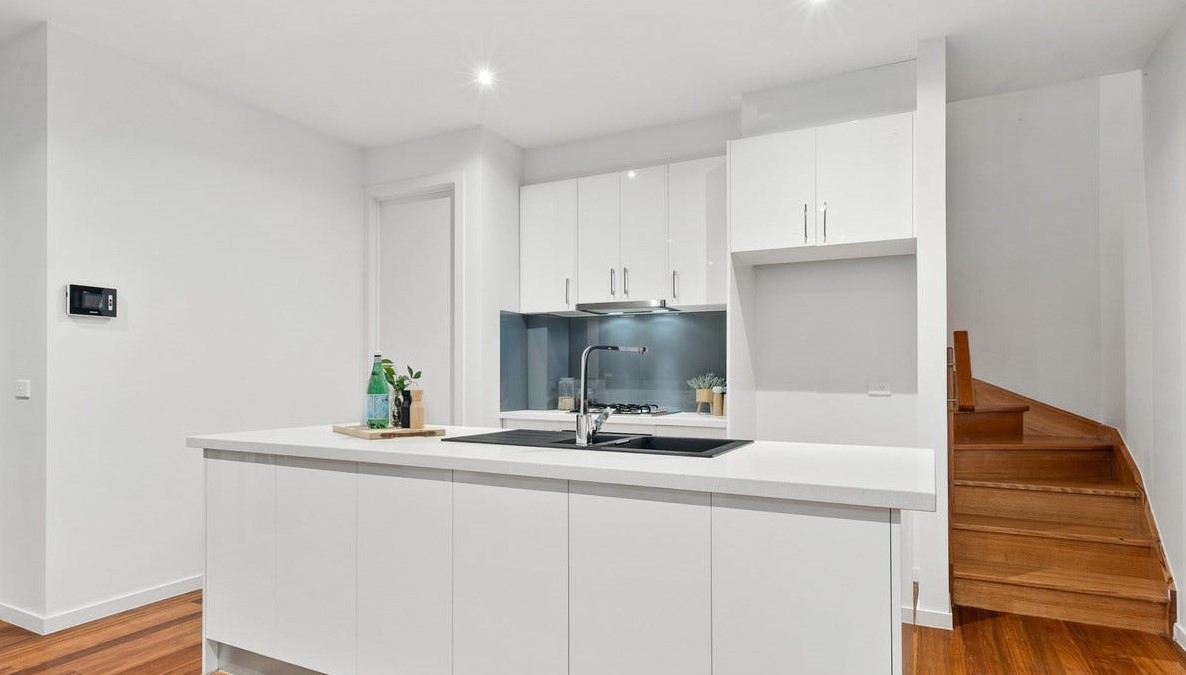 2/108 View Street, Glenroy, VIC 3046, Glenroy - Thumbnail 2