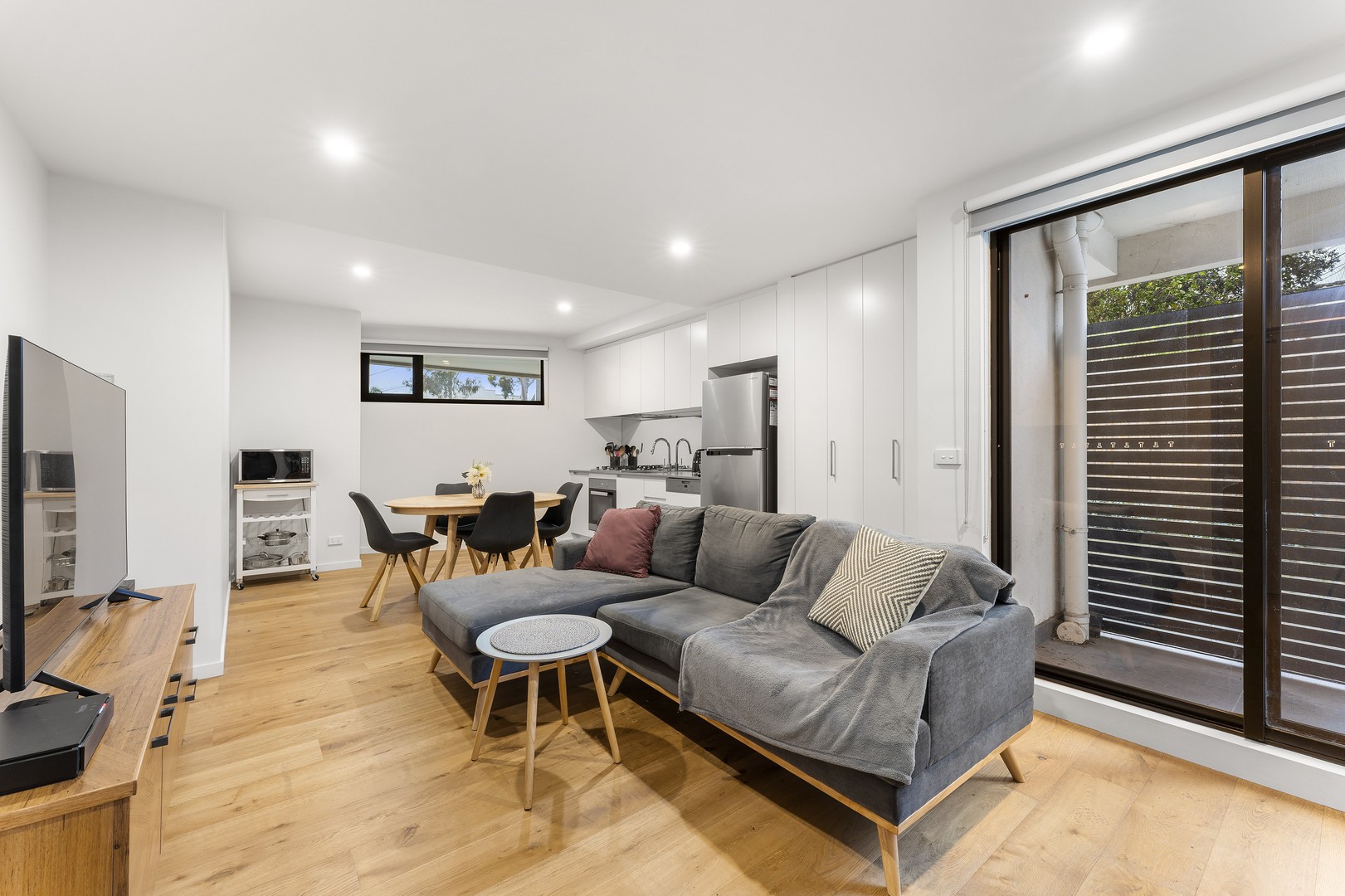 2/1091 Doncaster Road, Doncaster East, VIC 3109 - Thumbnail 2 - 03/07/2023