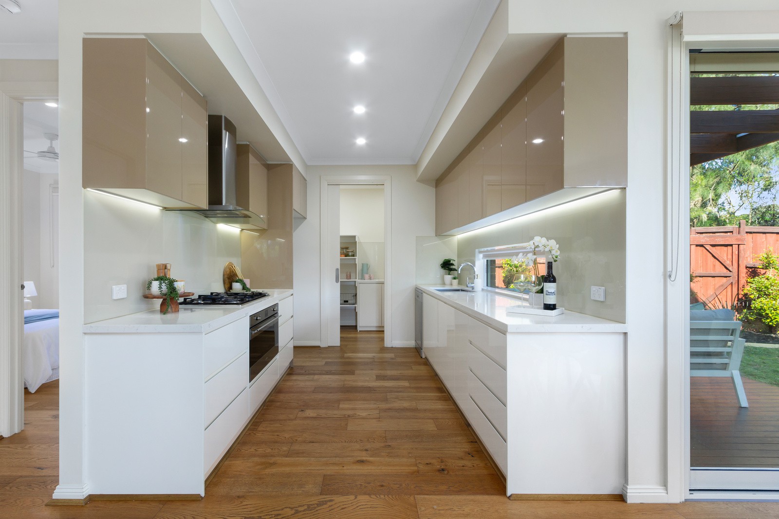 2/11 Attenborough Square, Wantirna, VIC 3152, Wantirna - Thumbnail 3
