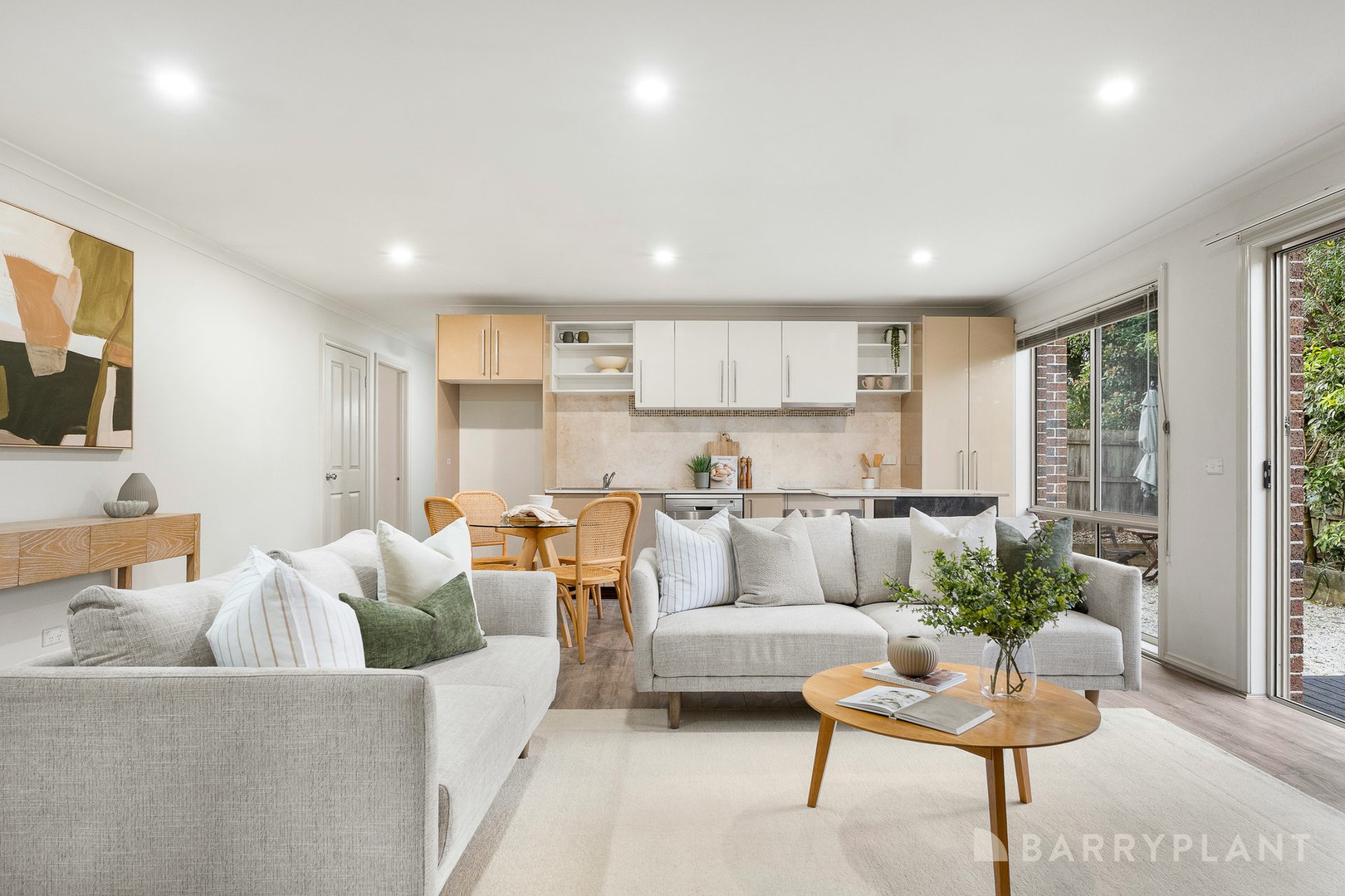 2/11 Barclay Avenue, Croydon, VIC 3136 - Thumbnail 2 - 11/12/2025