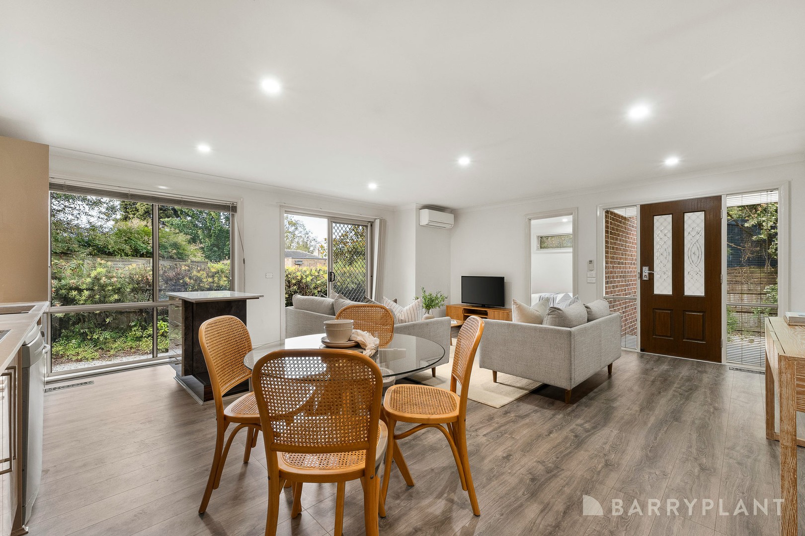 2/11 Barclay Avenue, Croydon, VIC 3136, Croydon - Thumbnail 4
