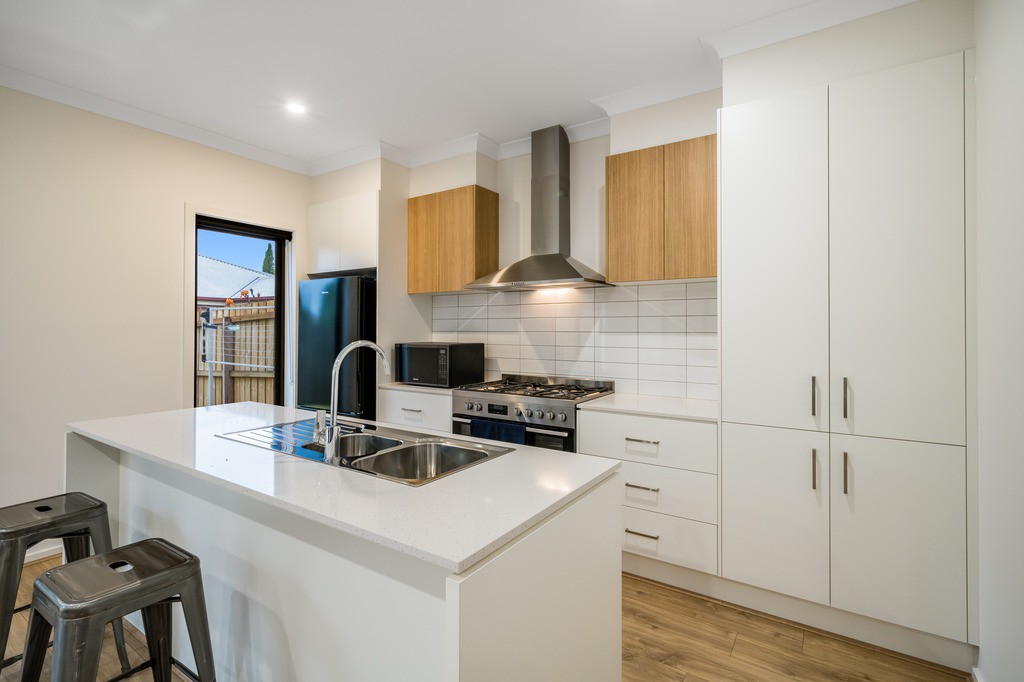 2/11 Brandon Mews, Grovedale, VIC 3216, Grovedale - Thumbnail 3