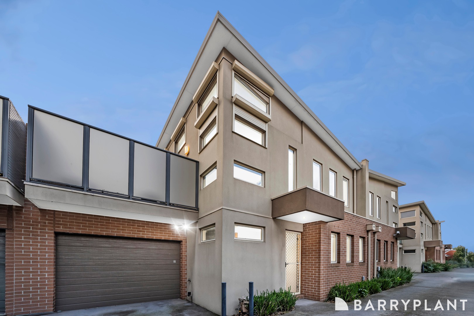 2/11 Churchill Avenue, Maidstone, VIC 3012, Maidstone - Thumbnail 2