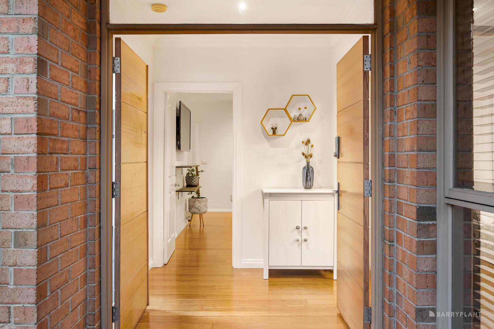 2/11 Clarke Street, Templestowe, VIC 3106 - Thumbnail 2 - 21/03/2025