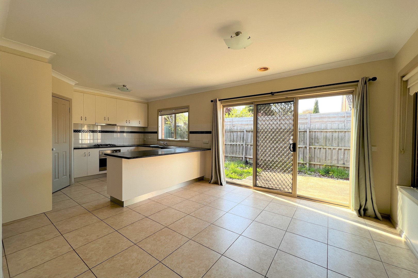2/11 Dunraven Court, Sydenham, VIC 3037, Sydenham - Thumbnail 4