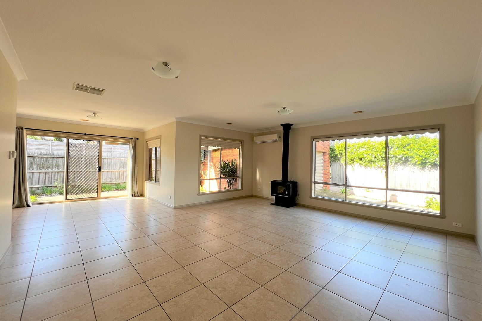 2/11 Dunraven Court, Sydenham, VIC 3037, Sydenham - Thumbnail 5