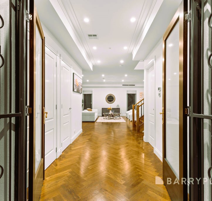 2/11 Evelyn Street, Glen Waverley, VIC 3150 - Thumbnail 2 - 23/10/2025