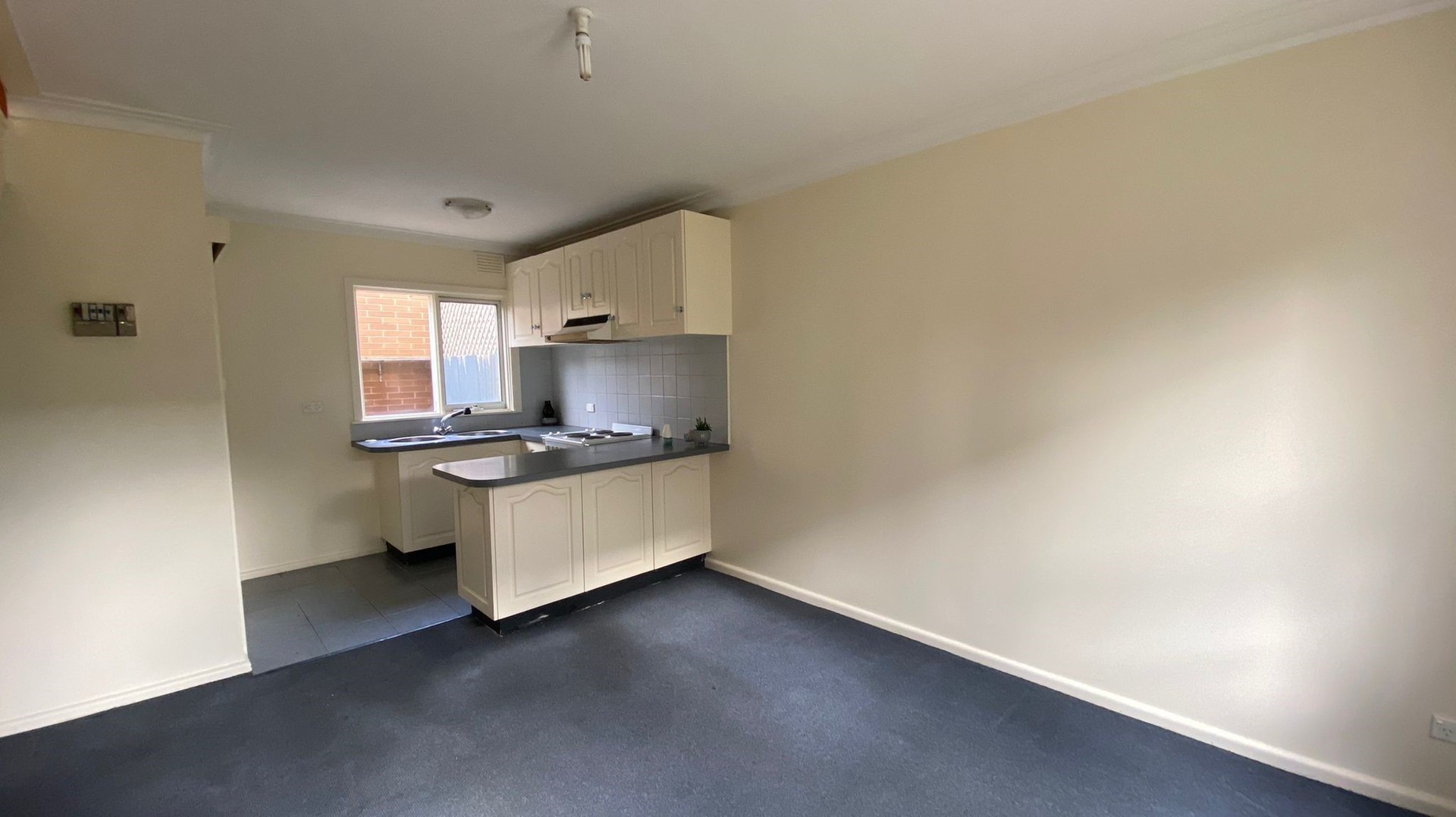 2/11 George Street, Reservoir, VIC 3073, Reservoir - Thumbnail 3
