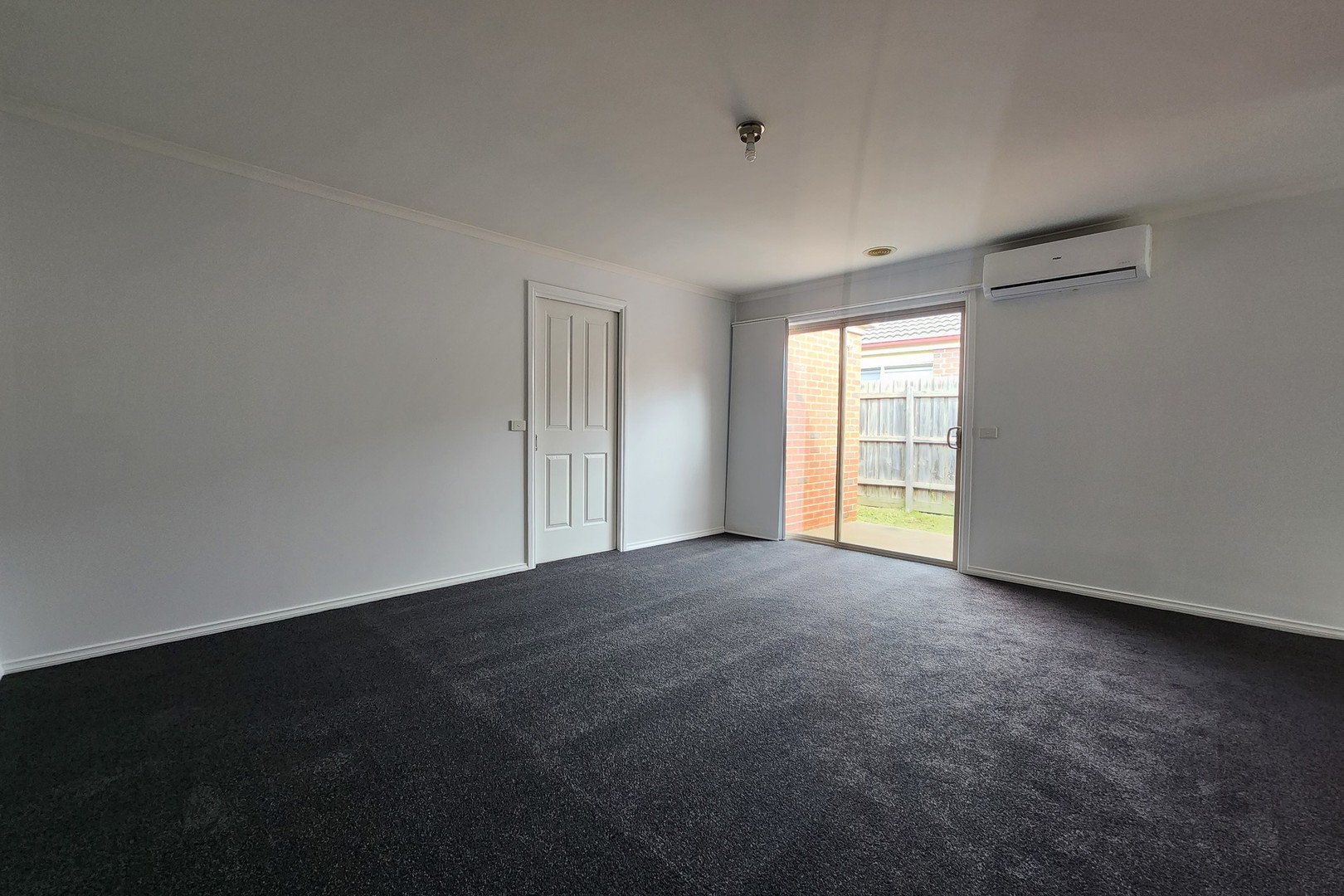 2/11 Jade Way, Hillside, VIC 3037, Hillside - Thumbnail 2