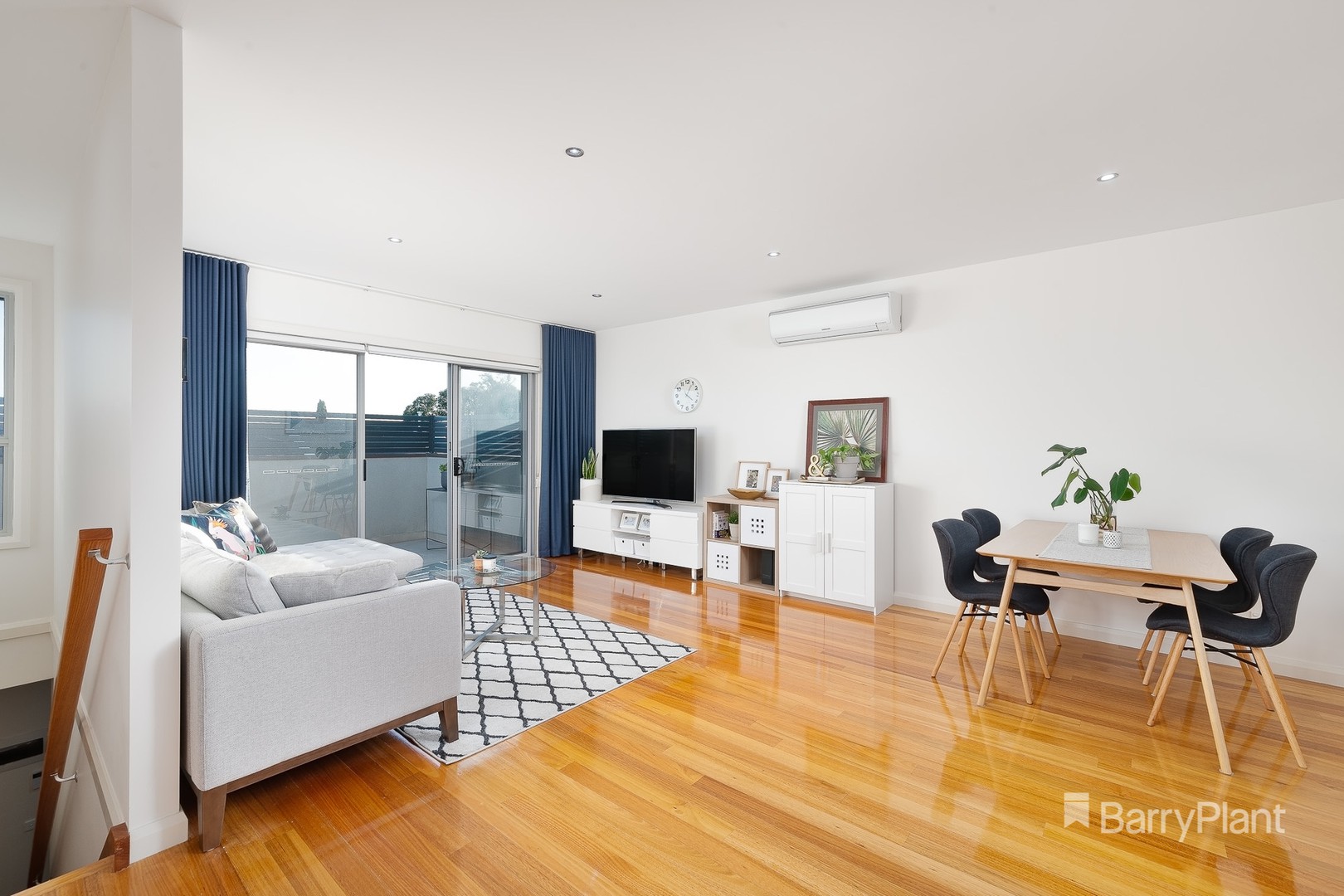 2/11 Lex Grove, Oak Park, VIC 3046, Oak Park - Thumbnail 2