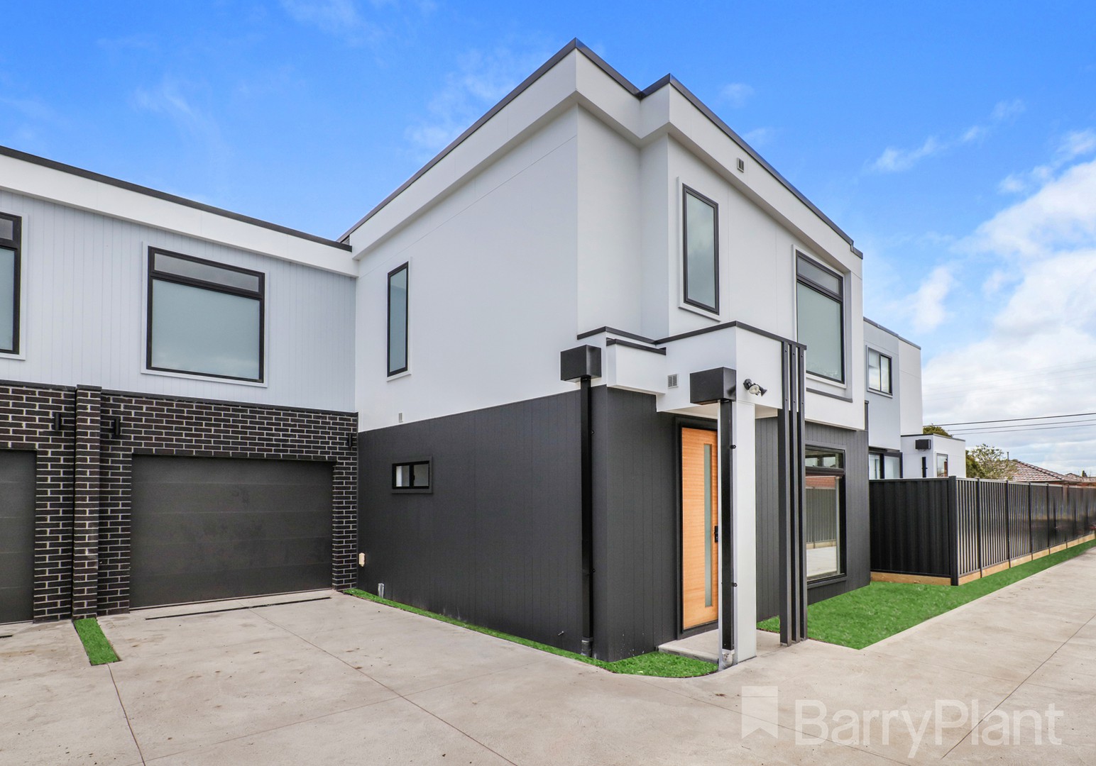 2/11 Phoenix Street, Sunshine North, VIC 3020, Sunshine North - Thumbnail 2