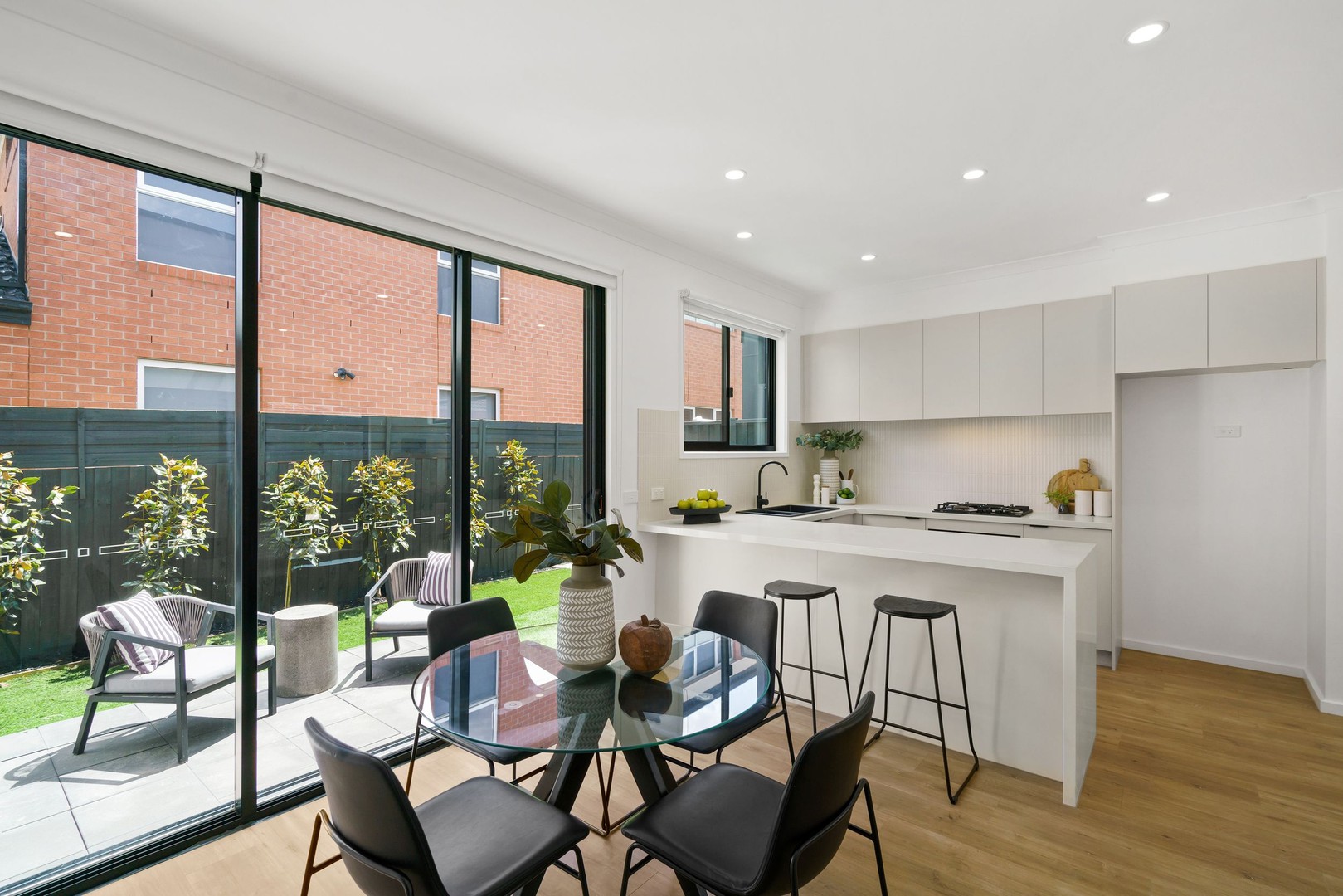 2/11 Phoenix Street, Sunshine North, VIC 3020, Sunshine North - Thumbnail 4