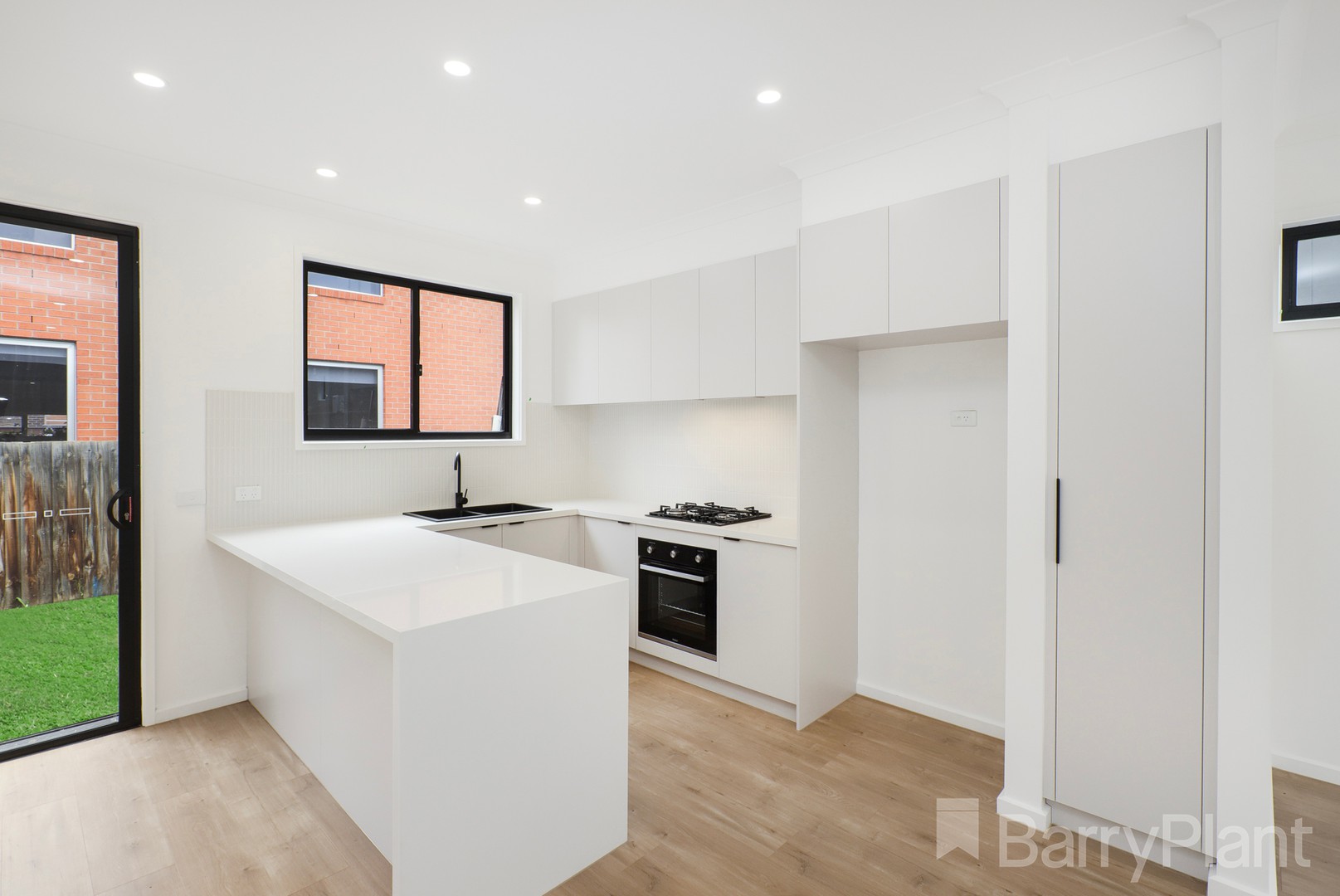 2/11 Phoenix Street, Sunshine North, VIC 3020, Sunshine North - Thumbnail 5