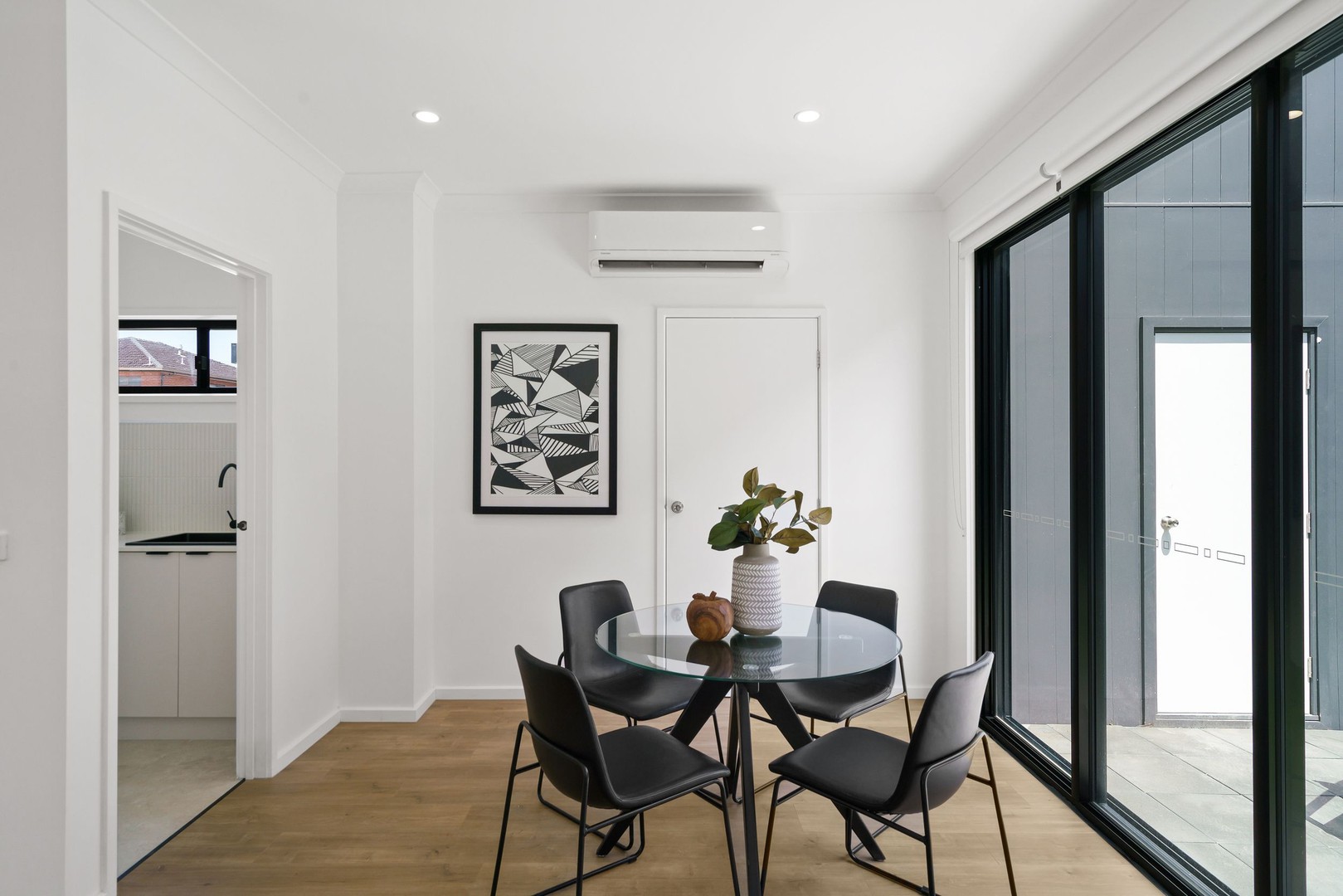 2/11 Phoenix Street, Sunshine North, VIC 3020, Sunshine North - Thumbnail 6