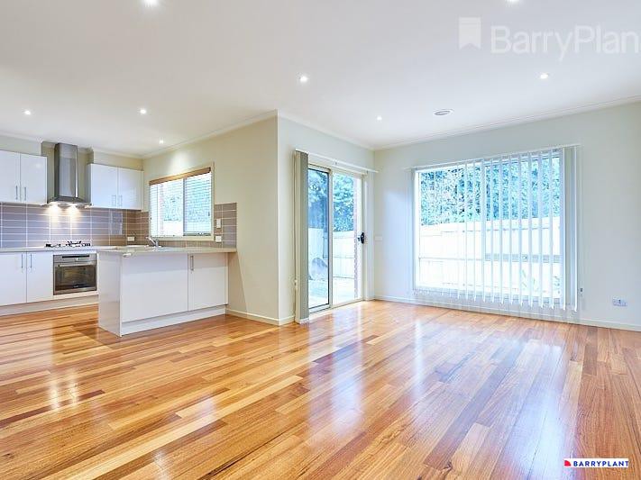 2/11 Roycroft Close, Glen Waverley, VIC 3150, Glen Waverley - Thumbnail 2
