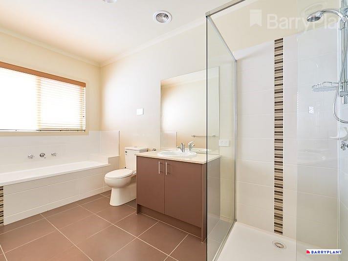 2/11 Roycroft Close, Glen Waverley, VIC 3150, Glen Waverley - Thumbnail 4